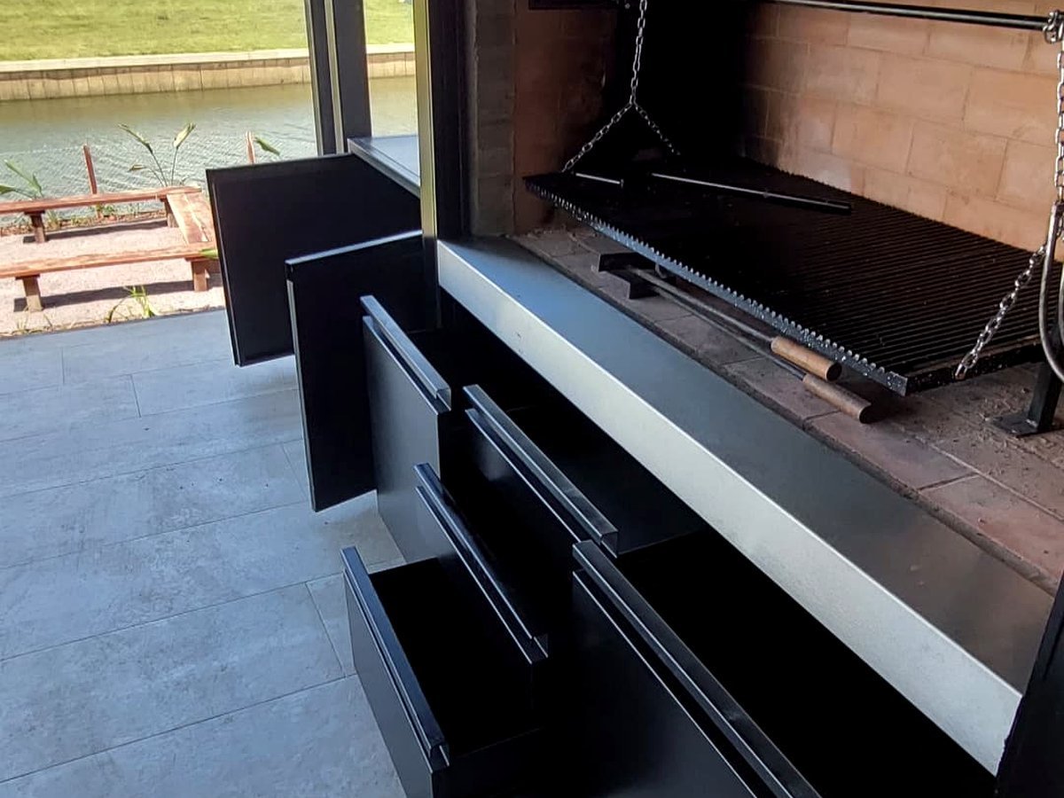 Frente de parrilla: vista 1